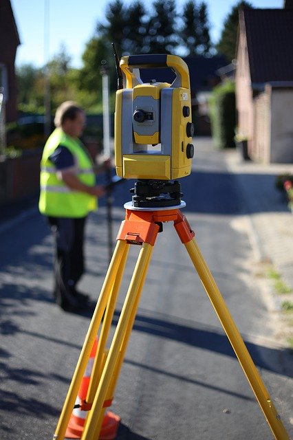 surveying-4204856_640.jpg
