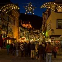 Miltenberger Weihnachtsmarkt mit Mildenburg WEB  Bernd Ullrich.jpg