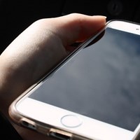 mobile-phone-939424_640.jpg